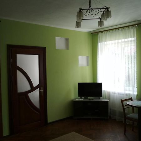Like A Local Apartment Лвив Екстериор снимка