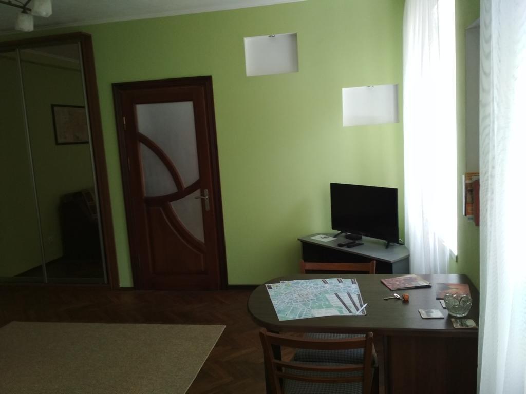 Like A Local Apartment Лвив Екстериор снимка