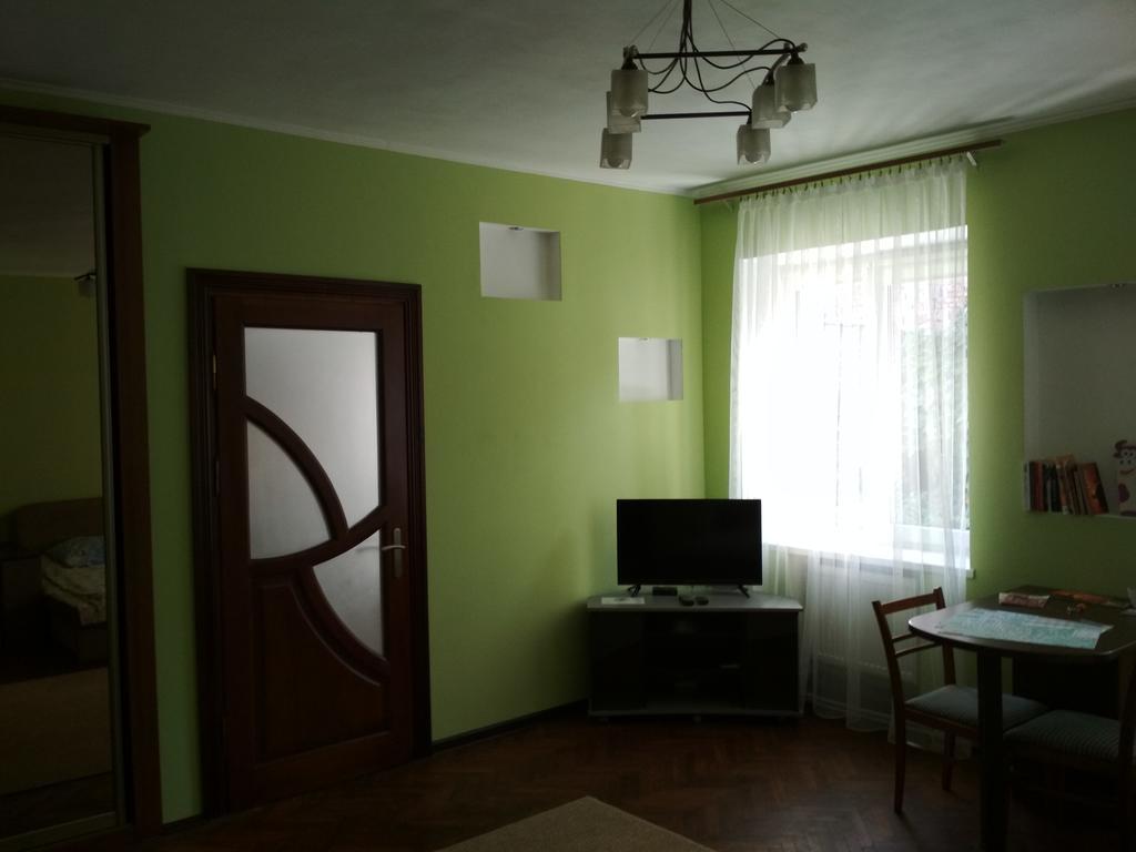 Like A Local Apartment Лвив Екстериор снимка